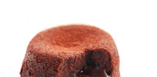 Pudin con crema de chocolate