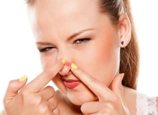 Cómo eliminar las espinillas de la nariz